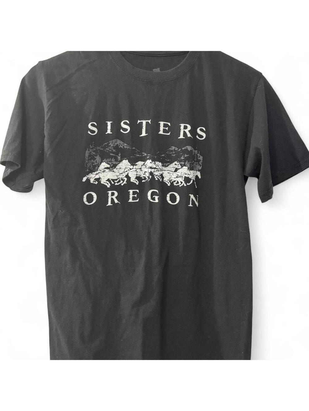 Sisters Oregon graphic t-shirt
